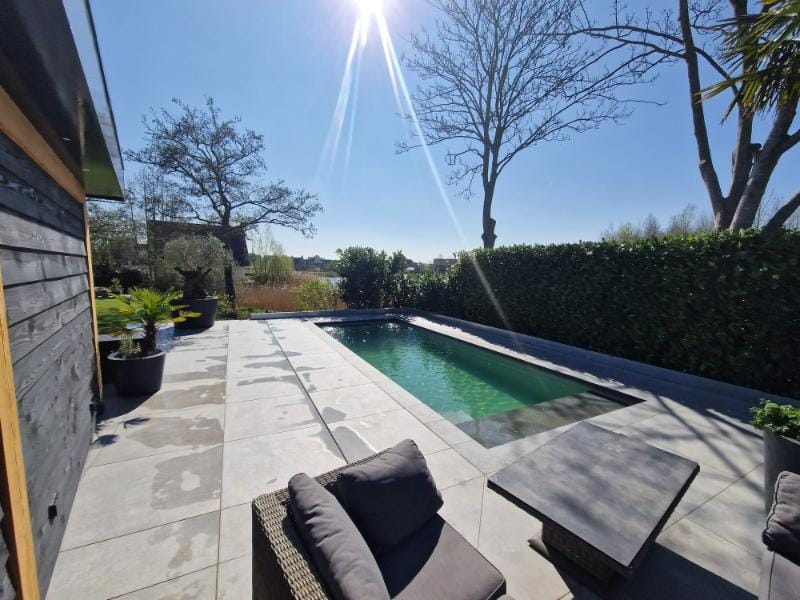 aanleg rondom zwembad 1